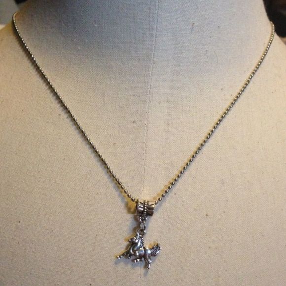 🦄5 for $35🦄 Horse Charm - Picture 4 of 4